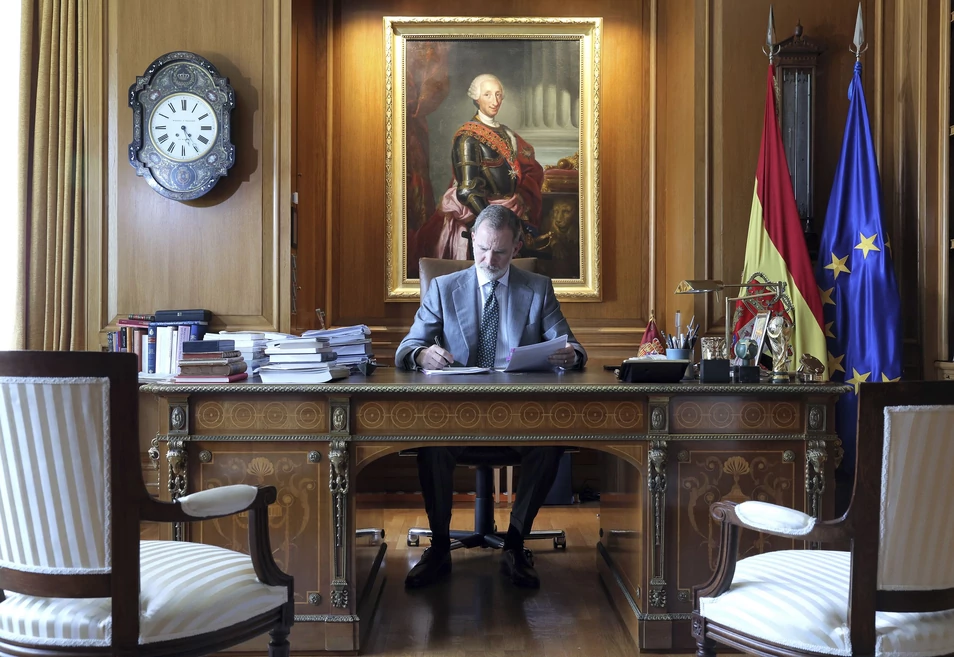 19. el rey y la independencia judicial.jpg